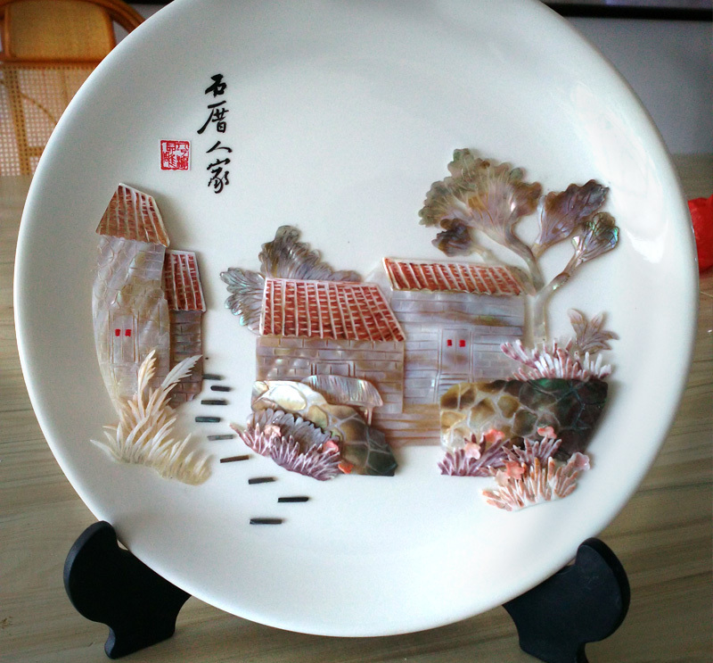《石厝情》漆盤浮雕