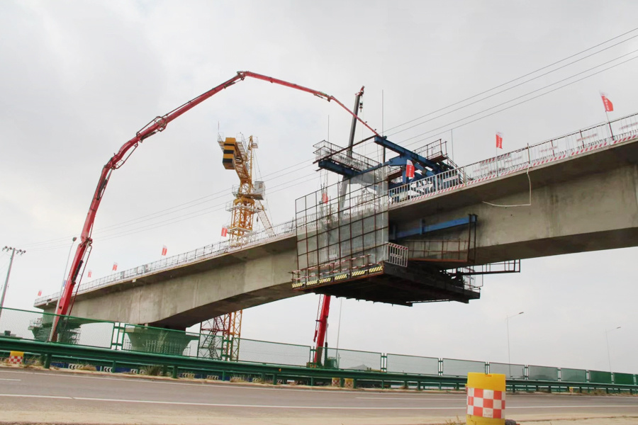 China Railway 15th Bureau Baoyin High-speed Railway Span (40 64 40)m (Steel Structure 210 Tons)