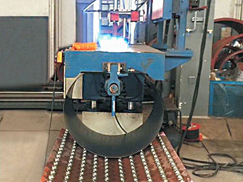 Special welding machine for straight seam of air duct Special welding machine for straight seam of air duct