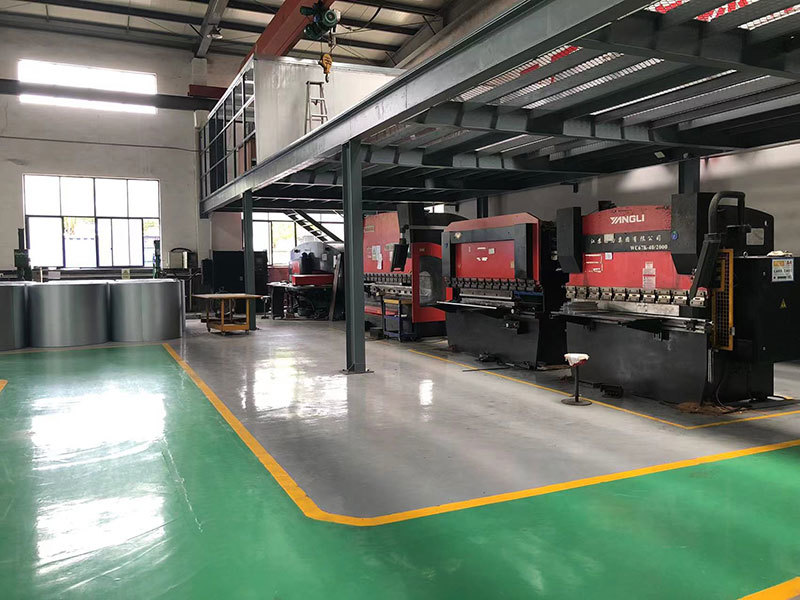 CNC Bending Machine