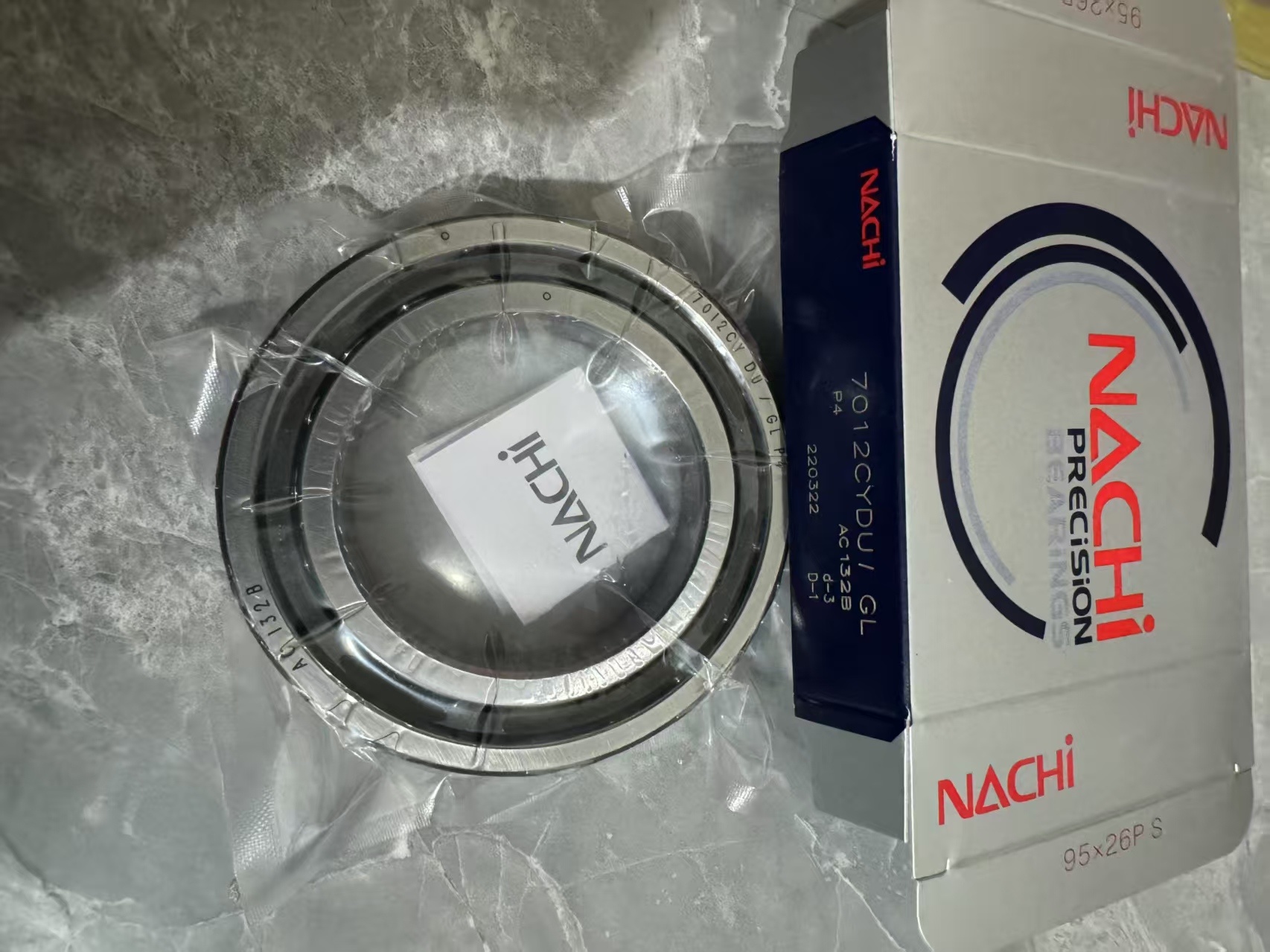 NACHI BRAND P4 Grade Angular Contact Ball Bearing 7012CYDU/GL