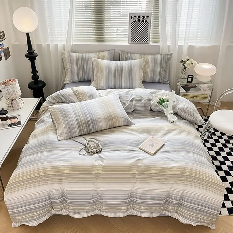 Four-piece bedding set