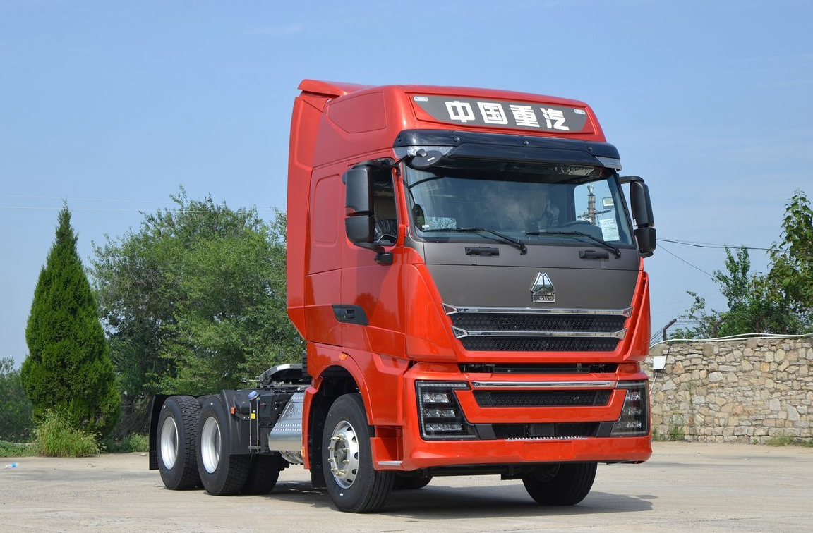 豪沃TH7 TD 牵引车