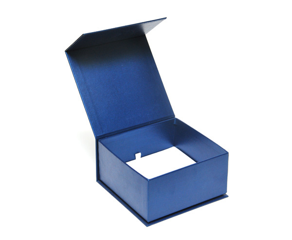 Cuboid gift box