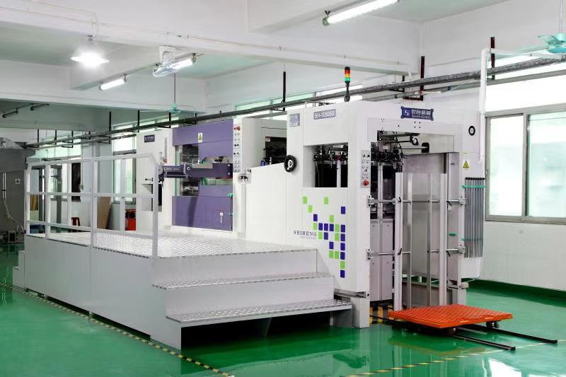 Automatic die-cutting machine