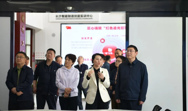 晓光周讯 | 本周活动、接待连点成线,推动党建带工建迈向新台阶 晓光周讯 | 本周活动、接待连点成线,推动党建带工建迈向新台阶