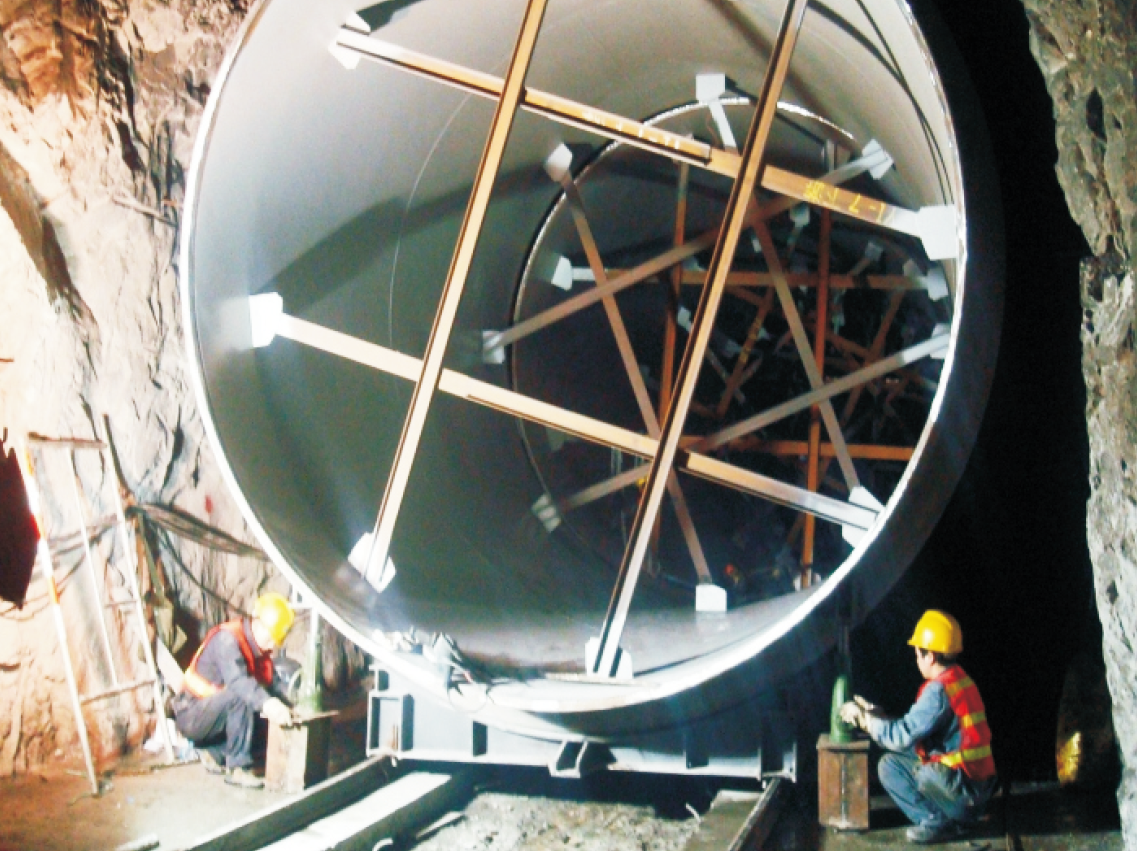 Installation project of pressure steel pipes for Shenzhen pumped storage power station