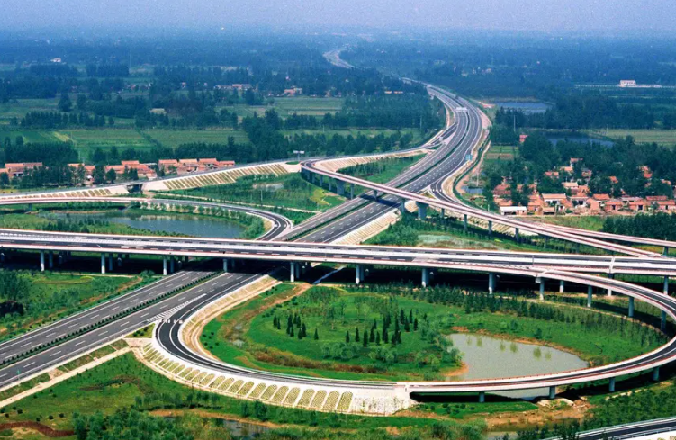 Application of steel structures in expressways