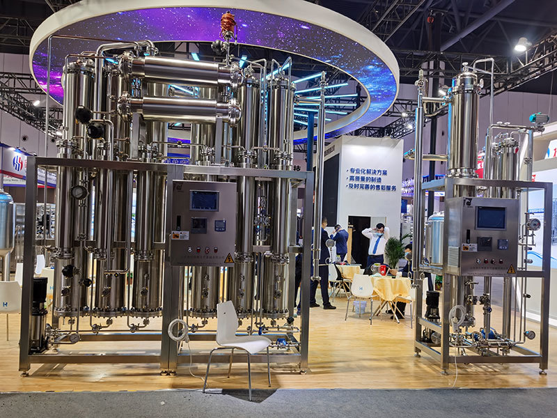 Six effect water distiller