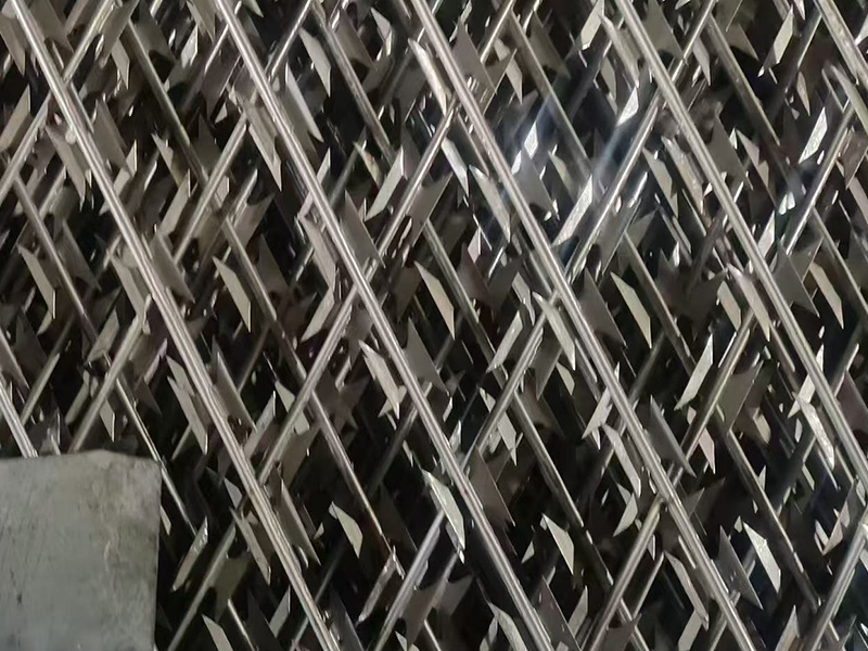 Stainless Steel Blade Barbed Rope