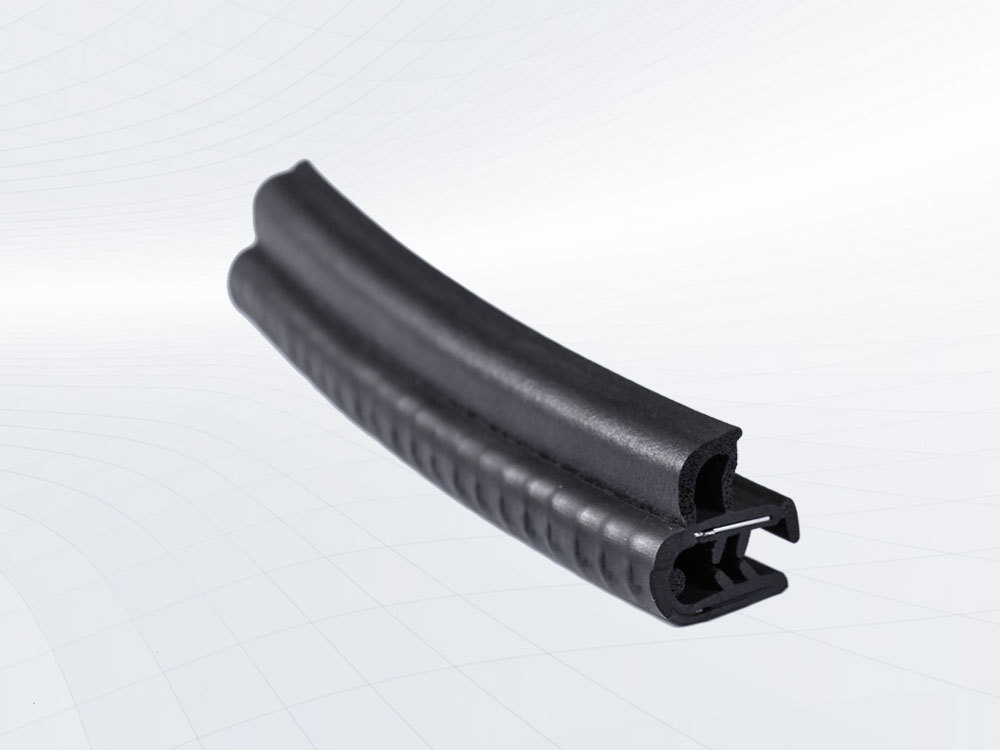 Side window sealing strip