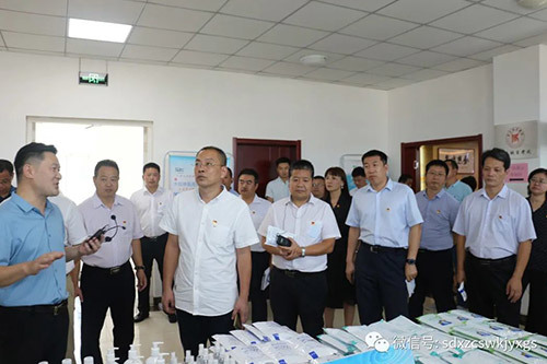 高新区党建重点项目观摩团到山东星之诚党支部观摩交流