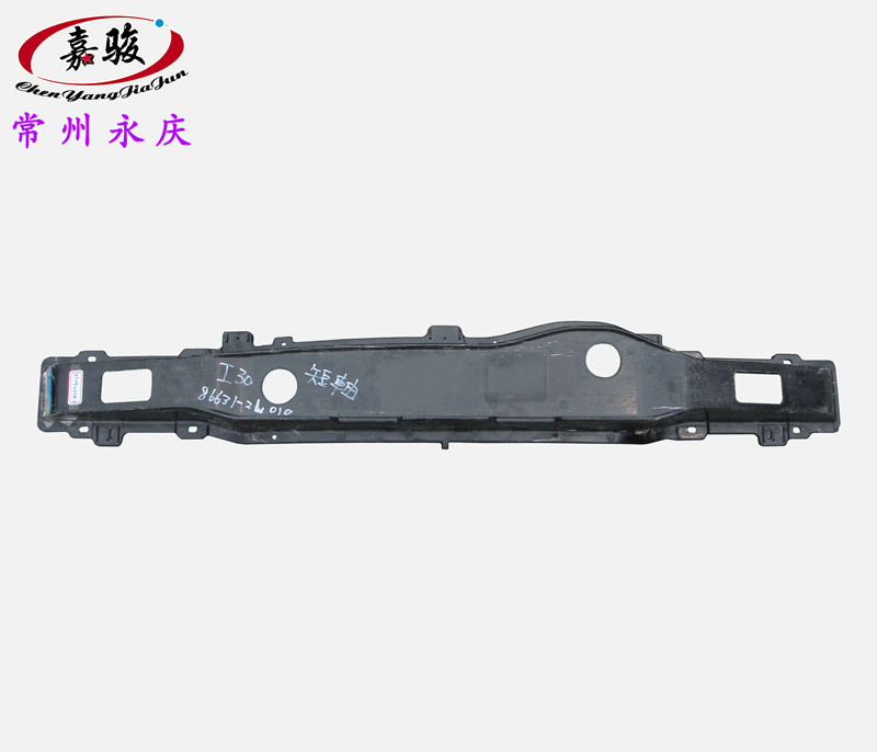 I30-sedan-rear-bumper-support