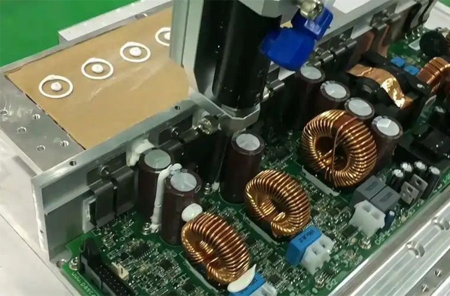 Automatic labeling machine compared to manual labeling machine advantages