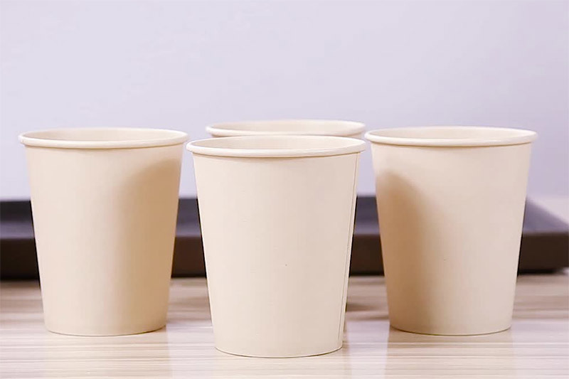 The difference between single-layer and double-layer disposable paper cups.