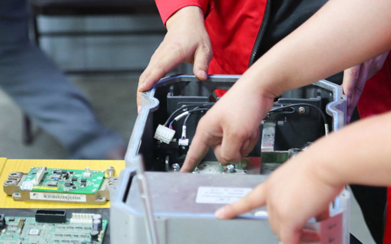The Development History of Commercial Vehicle Electronic Control Systems