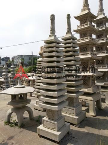 十三层塔