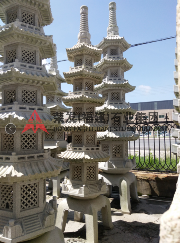 六角五重塔（瓦付）