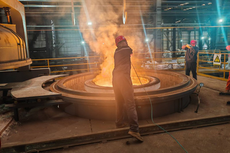 VOD furnace operation site