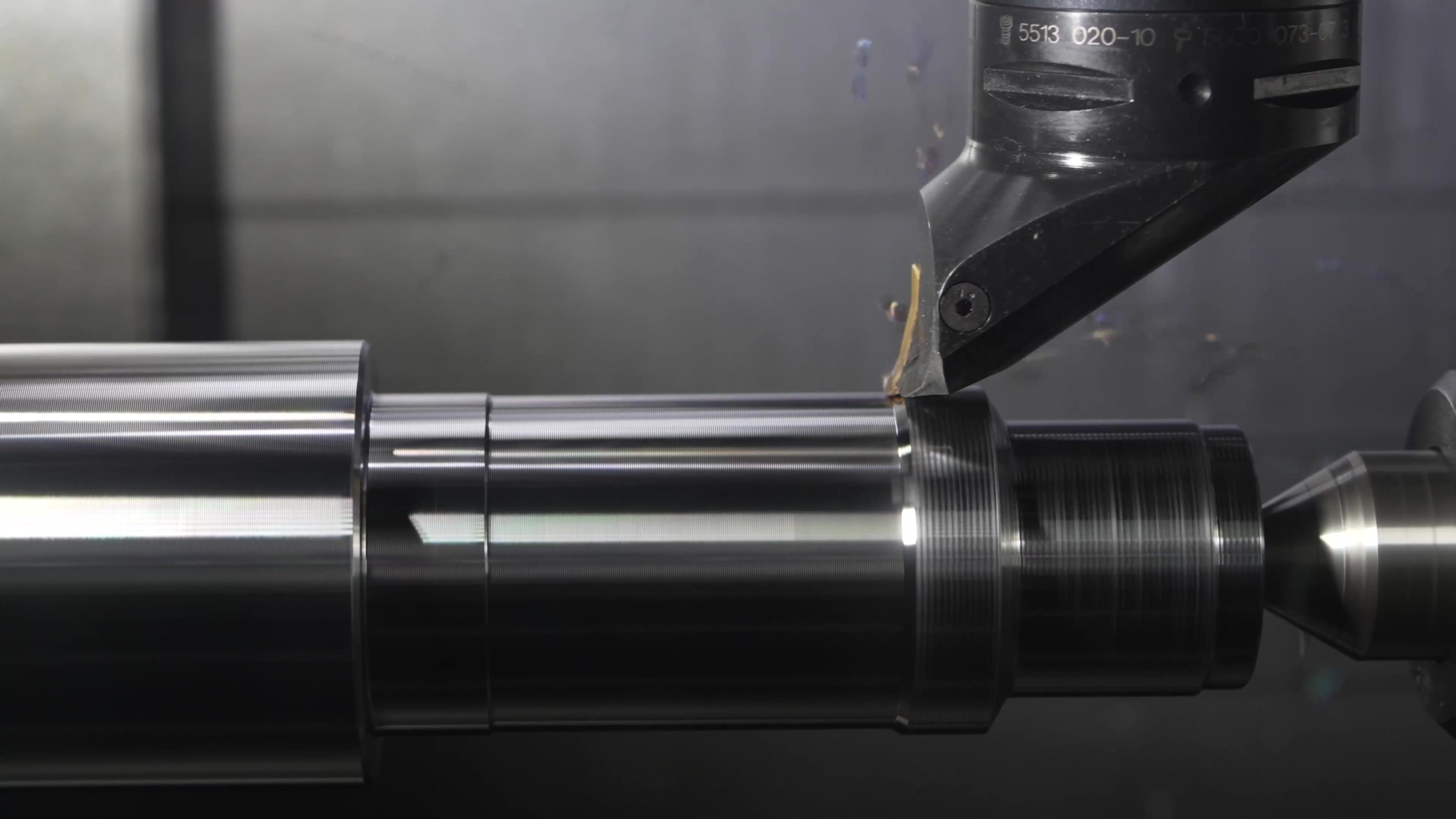 Manufacture of rubber and plastic machinery parts, pneumatic and hydraulic machinery parts, precision shafts, piston rods, standard chrome-plated bars, guide columns, uprights, guide columns, rollers, marine pistons, and various other precision machinery parts
