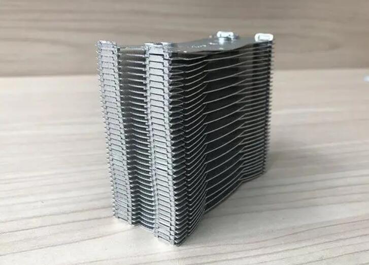 从厅室用微机灯材合理性里的度数扼制解析散热体系的构造预设