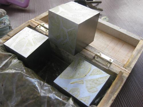 Waiting for the height pad iron