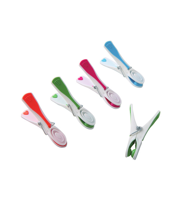 SOFT PLASTIC PEGS