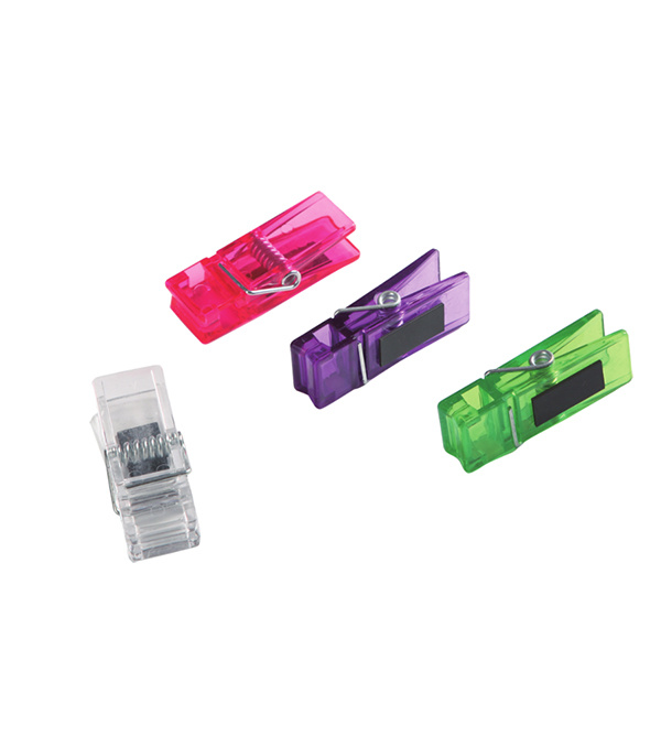 PLASTIC PEGS PLASTIC PEGS