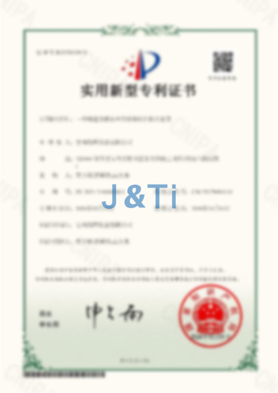 一种制造钛棒钛丝的辊模轧机机头装置