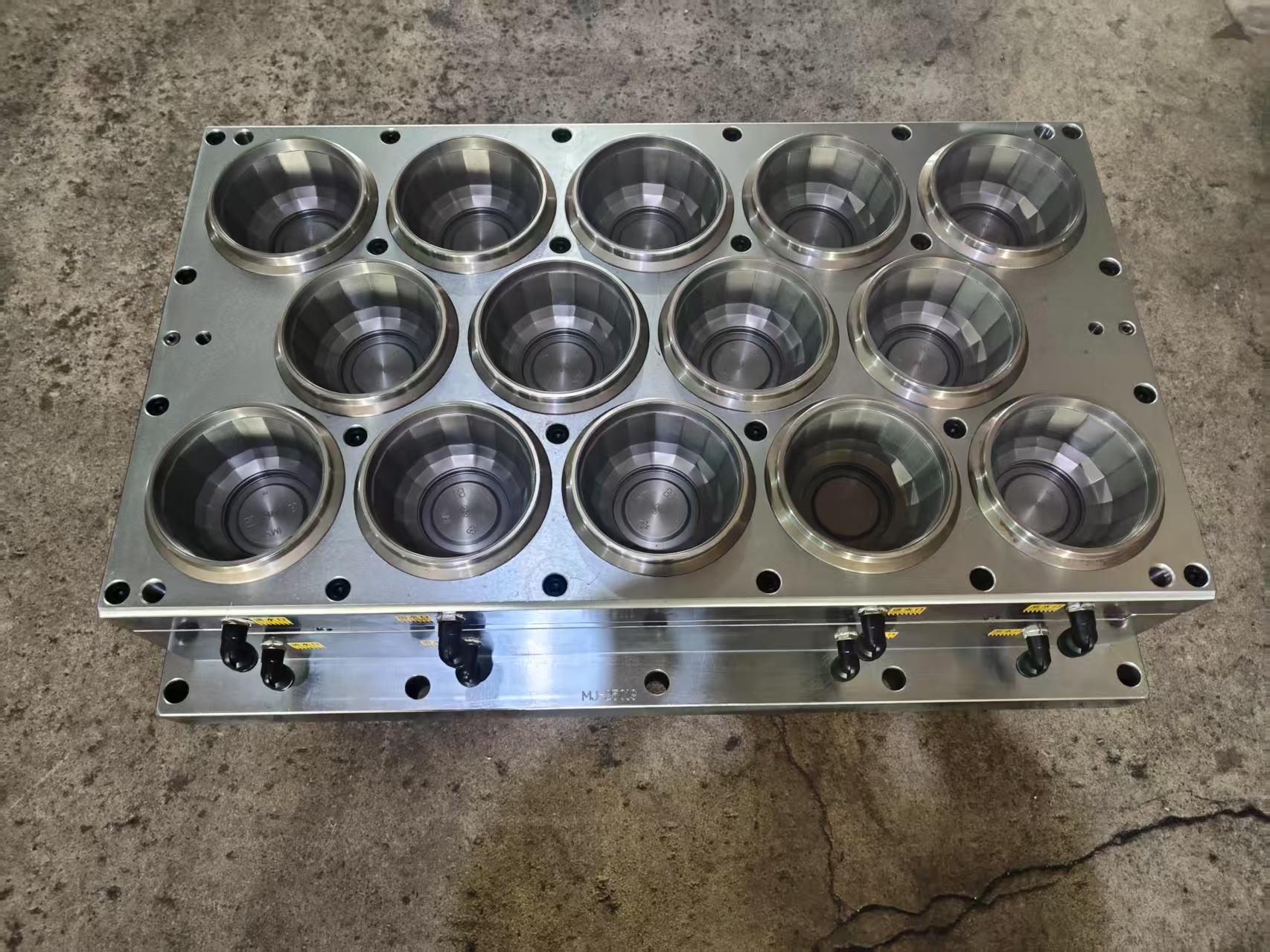 bowl mold-dowm
