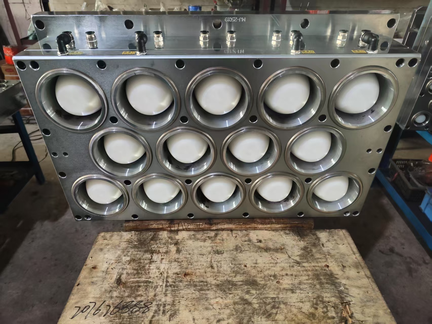 bowl mold -up