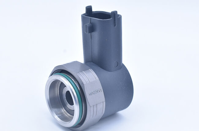 SOLENOID VALVE F00VC30318 SOLENOID VALVE F00VC30318