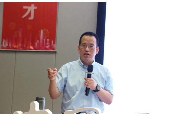 曹妃甸职业技术学院举办师德师风建设专题培训会