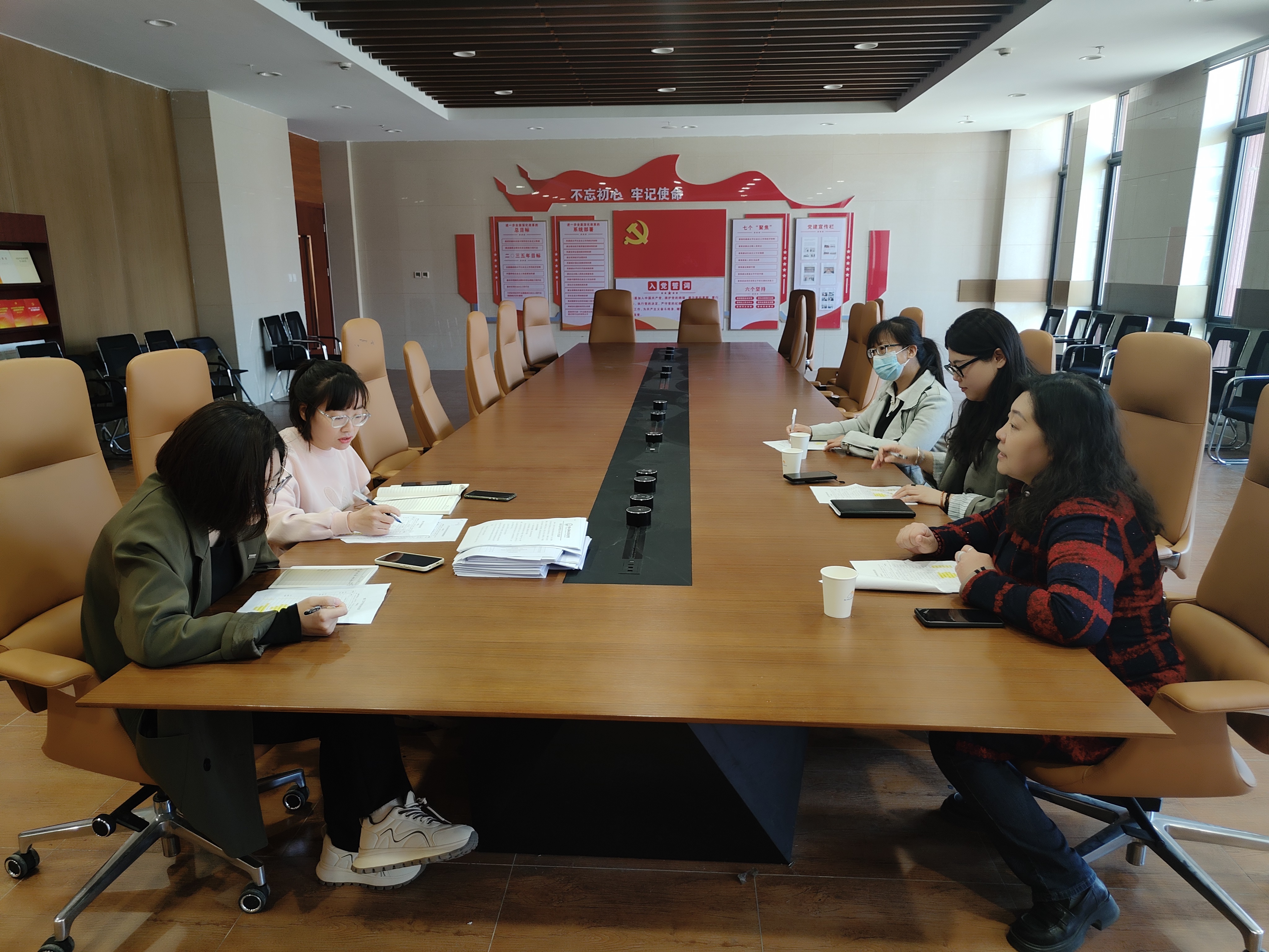 主动服务促发展 精准施策显担当 档案馆深入各教学单位开展业务指导及专题调研工作