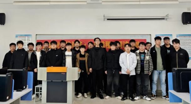 Robot机器人社团  软件编程与调试之战