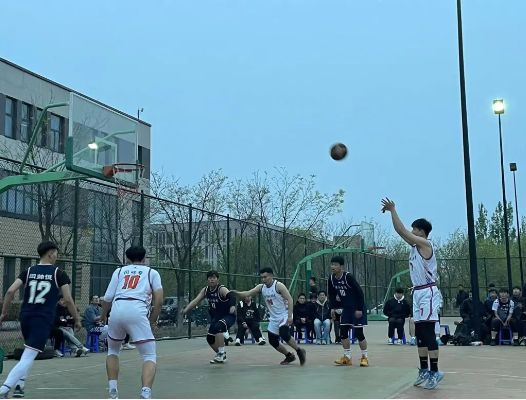 2023年曹妃甸职业技术学院第三届“迎新杯”篮球赛