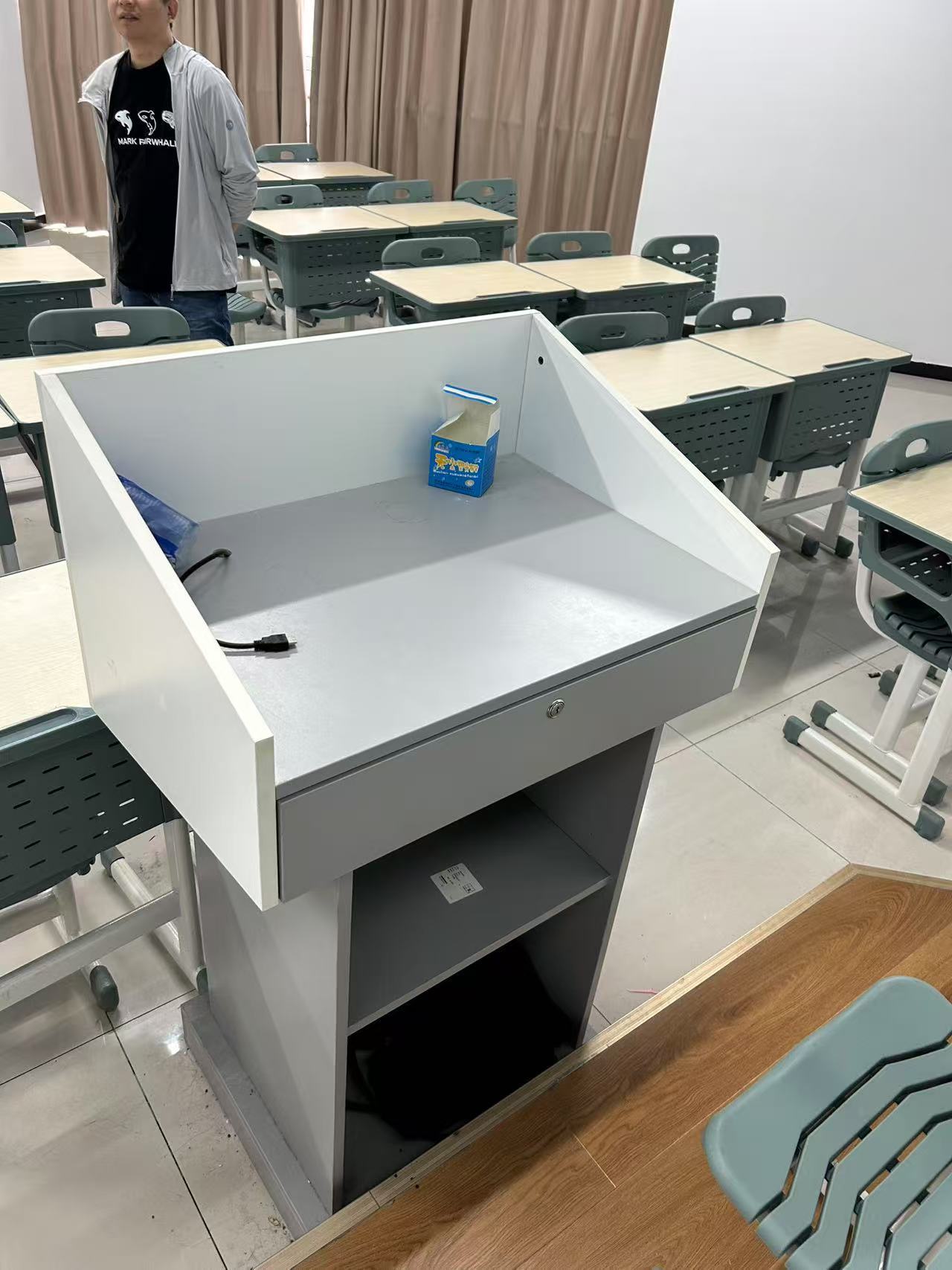 中专多媒体设备及云桌面验收