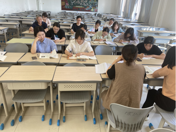 踔厉奋发践使命 勇毅前行启新篇：马克思主义学院组织2023年新学期开课准备活动