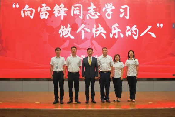 弘扬雷锋精神 争做时代先锋｜曹妃甸职业技术学院联合唐山海运职业学院举行“向雷锋同志学习，做个快乐的人”主题讲座