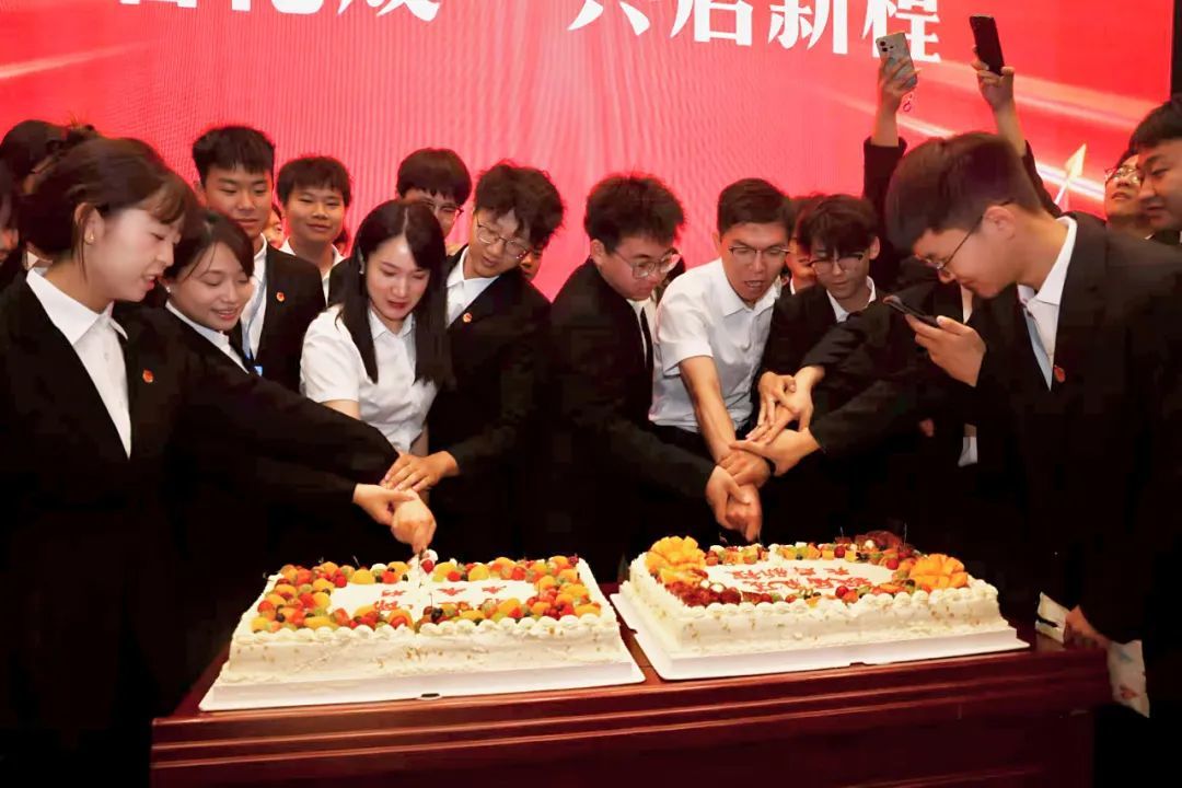 青春接力 薪火相传 | 第八届学生干部换届大会