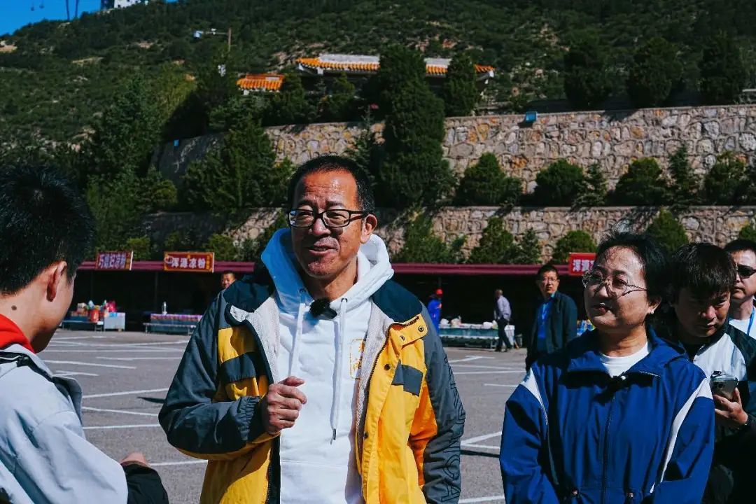 “東方甄選看世界”北岳恒山直播活動(dòng)圓滿(mǎn)收官！