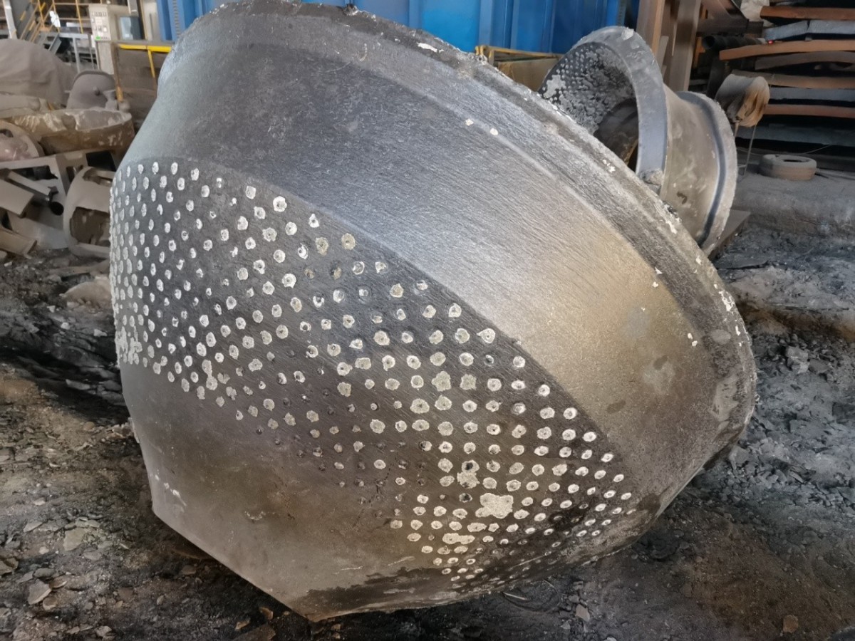 CONE LINERS WITH TiC INSERTS