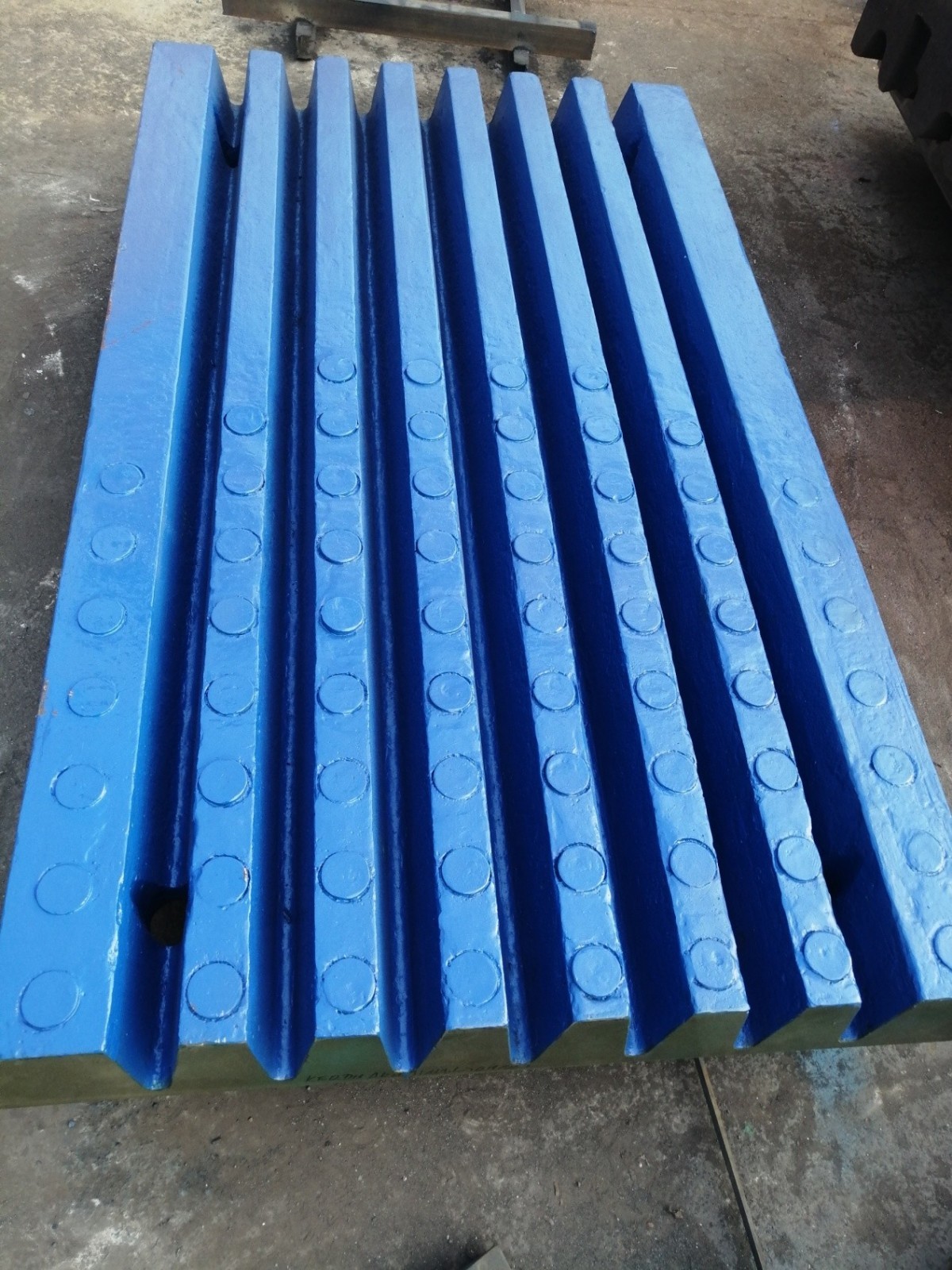 JAW PLANTS WITH TiC INSERTS