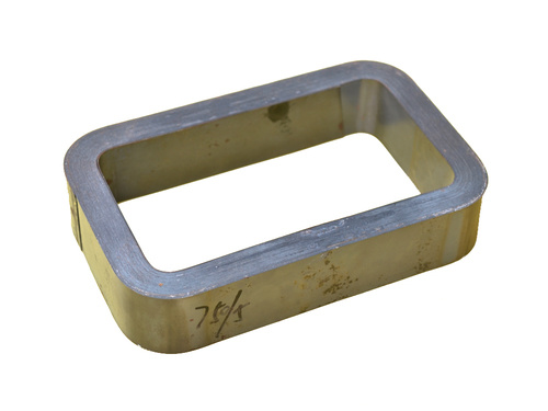 Rectangular iron core