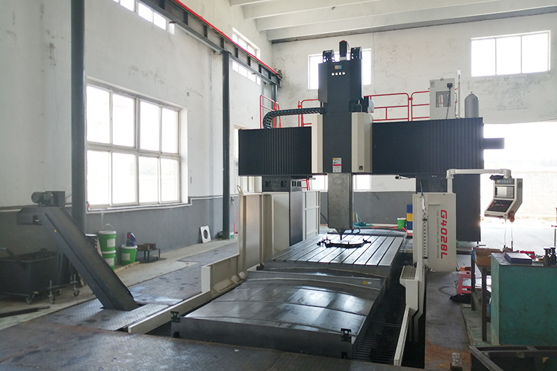 Gantry machining center