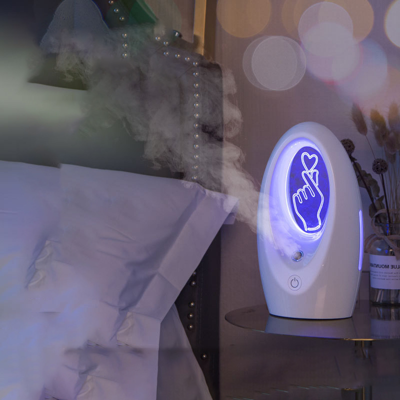 Portable mini humidifier with light