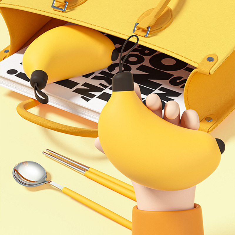 Banana-shaped cutlery set