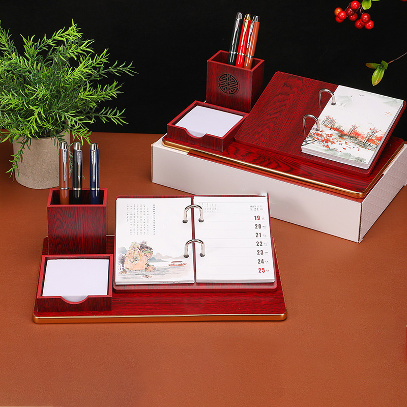 Creative minimalist desk calendar