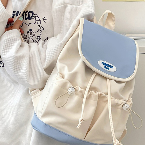 Simple and fresh backpack