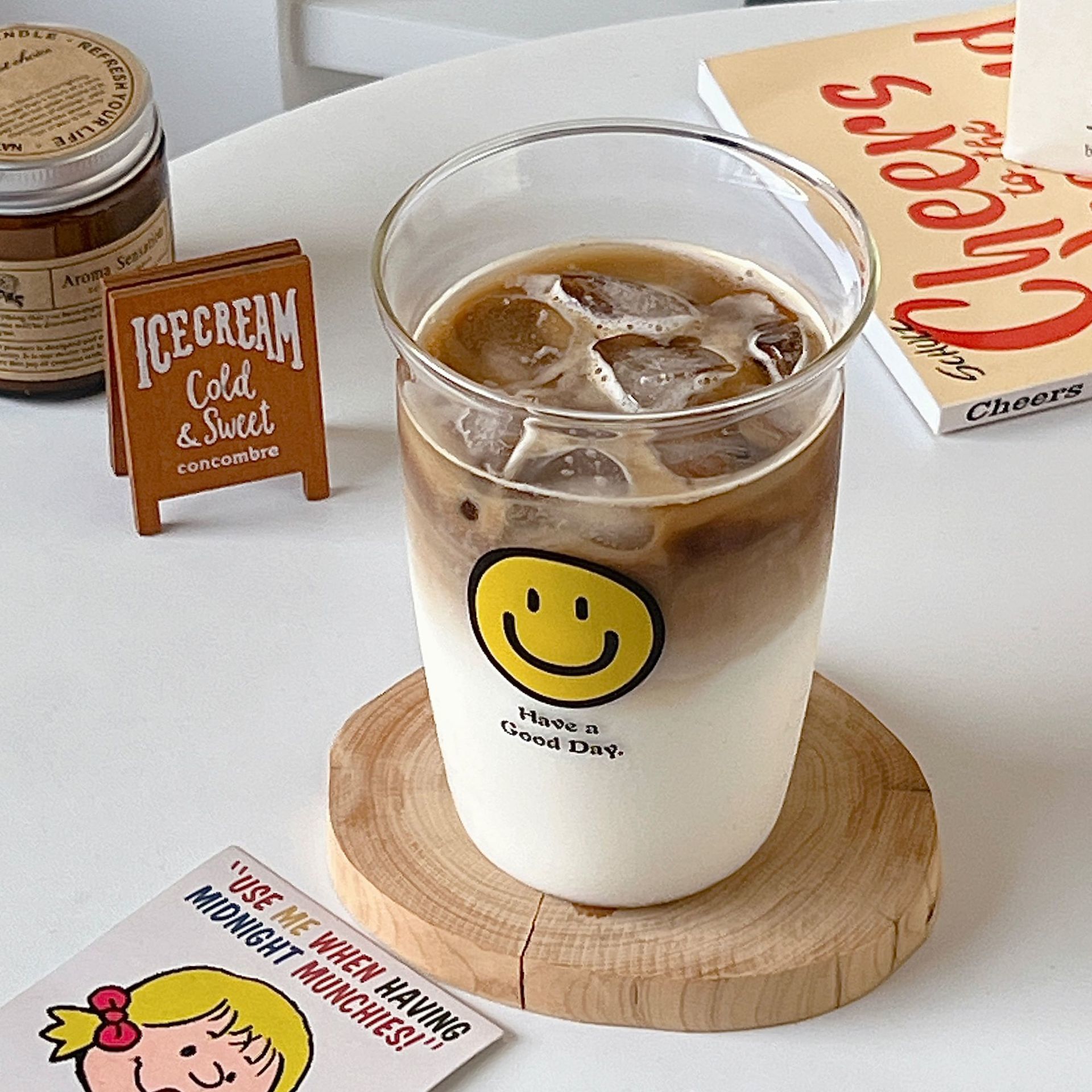High-temperature resistant smiley face glass cup